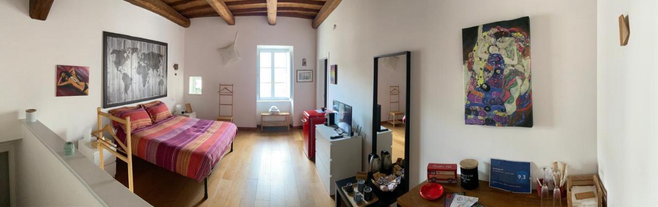Palazzo Pica Alfieri Centro Storico Bed & Breakfast LʼAquila Exterior foto
