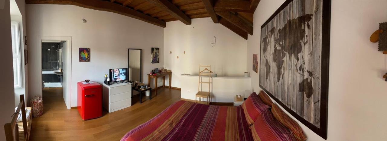 Palazzo Pica Alfieri Centro Storico Bed & Breakfast LʼAquila Exterior foto